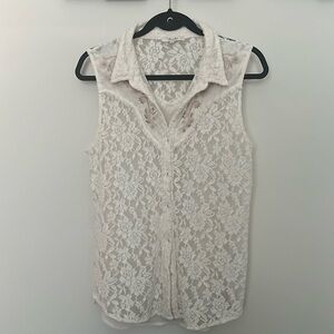 Miss Me Cream Lace sleeveless button up top